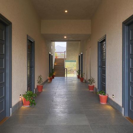 The Hunting Lodge Resort Udaipur - Villas & Pool Dabok Eksteriør billede
