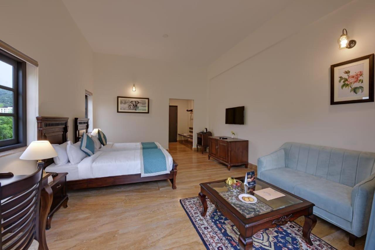 The Hunting Lodge Resort Udaipur - Villas & Pool Dabok Eksteriør billede