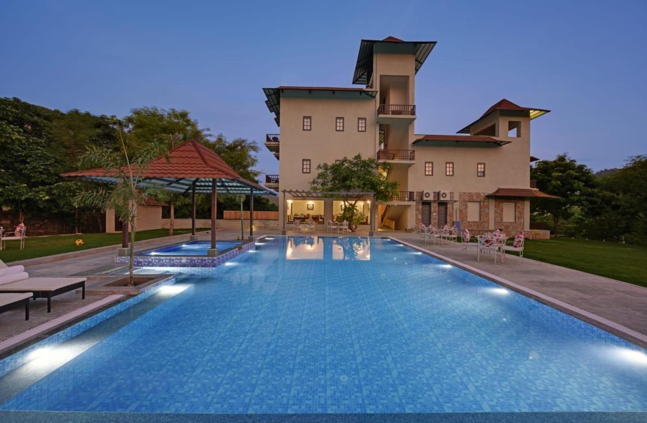 The Hunting Lodge Resort Udaipur - Villas & Pool Dabok Eksteriør billede
