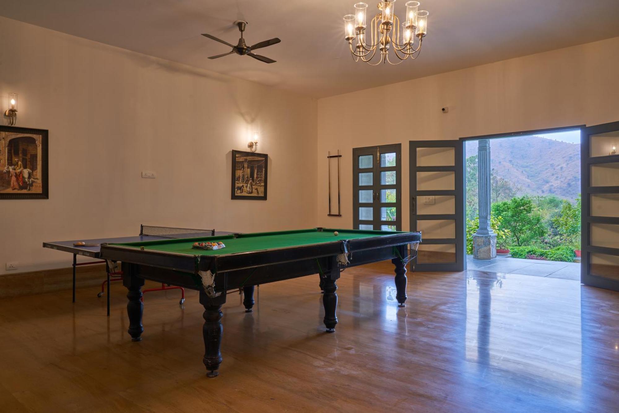 The Hunting Lodge Resort Udaipur - Villas & Pool Dabok Eksteriør billede
