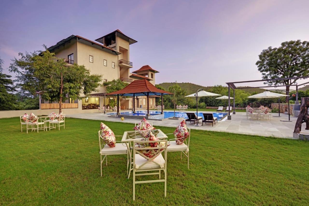 The Hunting Lodge Resort Udaipur - Villas & Pool Dabok Eksteriør billede